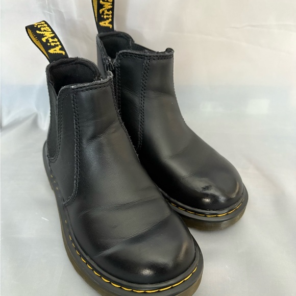 Dr.Martens Kids Black Chelsea Boots (used w/slight blemish) - Picture 3 of 12